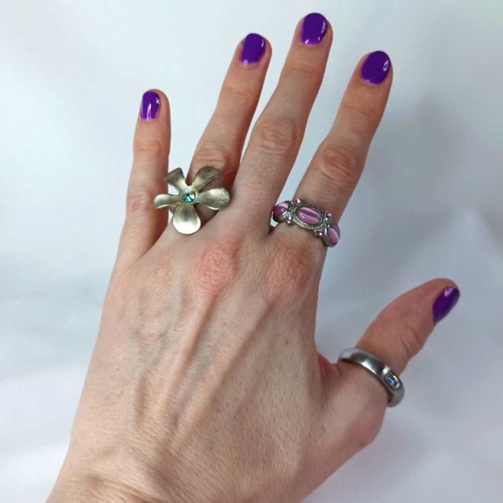 Girlie Rhinestone Ring Set.